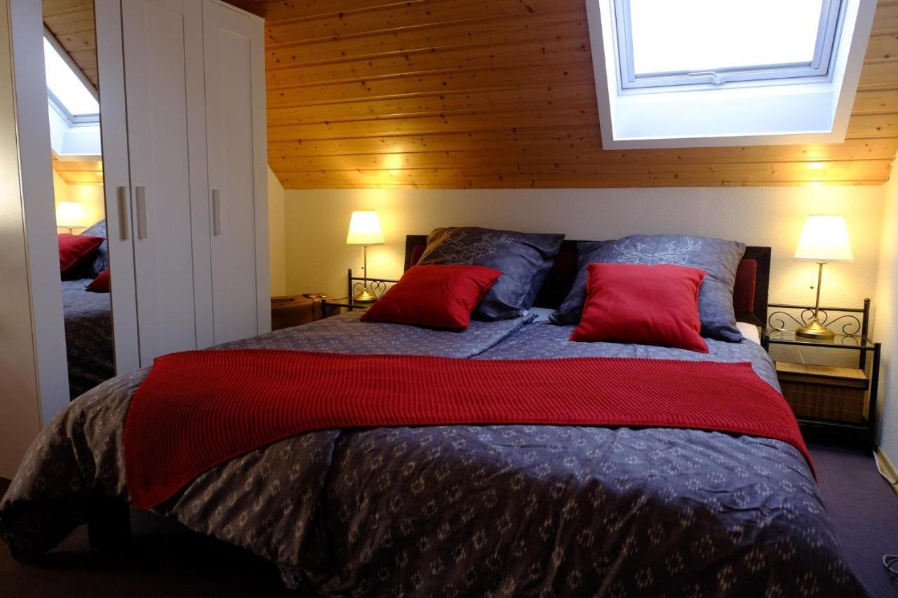 Schwarzwild - Ferienwohnung Und Ferienzimmer Baiersbronn Exterior photo