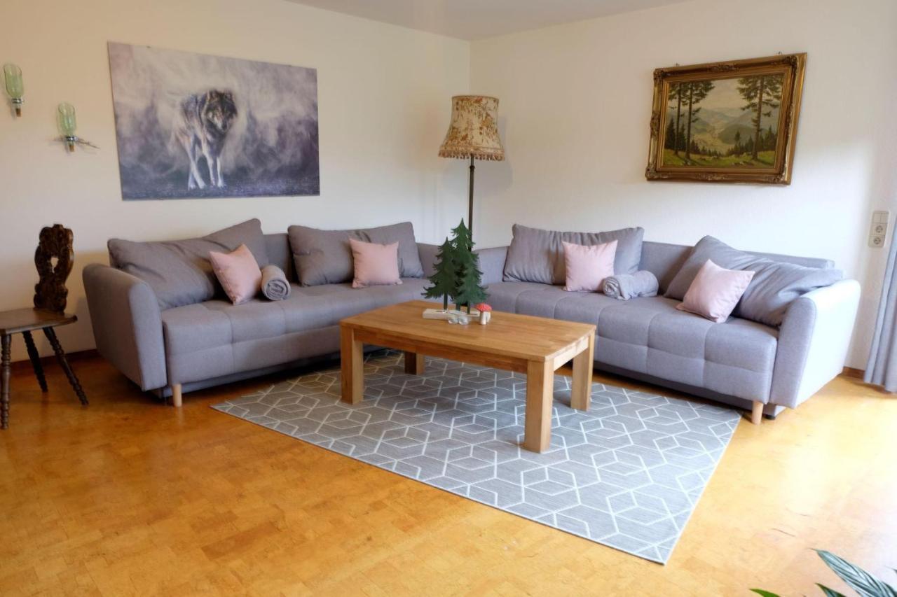 Schwarzwild - Ferienwohnung Und Ferienzimmer Baiersbronn Exterior photo