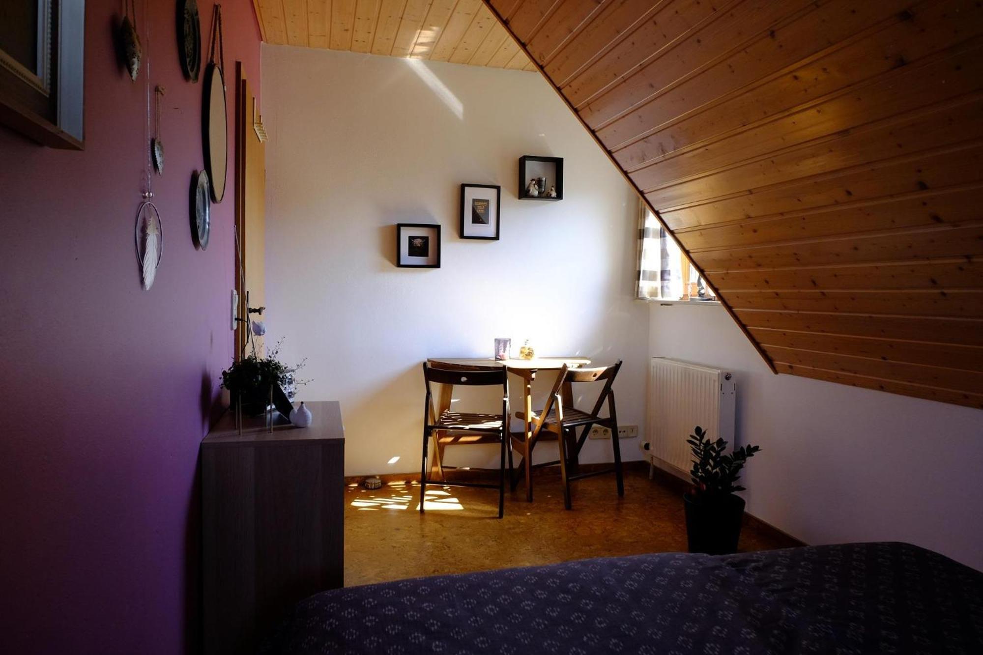 Schwarzwild - Ferienwohnung Und Ferienzimmer Baiersbronn Room photo